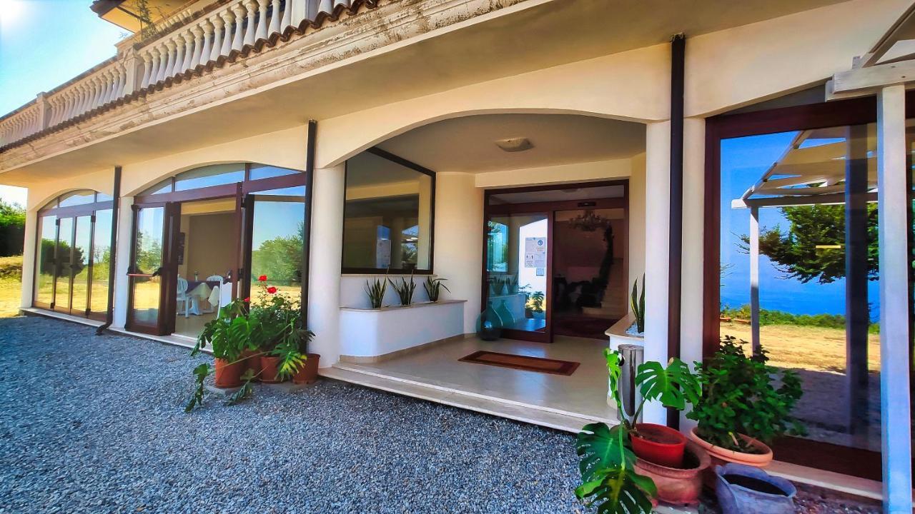 Domus Aurea Hotel Santa Domenica  Exterior foto